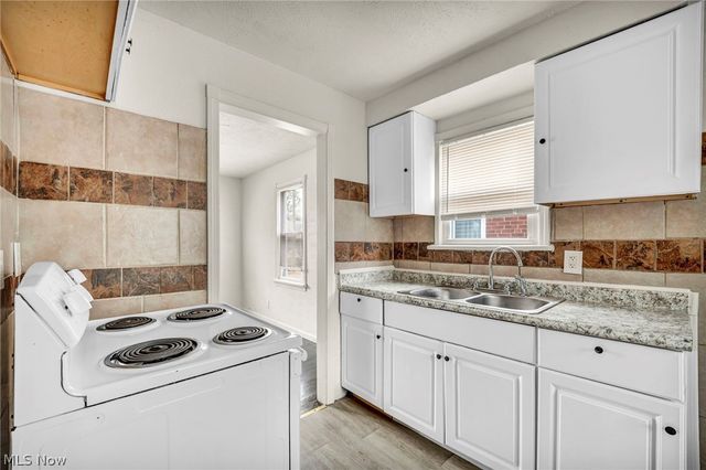 4356 E 141st Street, Cleveland, OH 44128