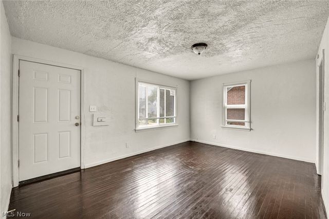 4356 E 141st Street, Cleveland, OH 44128