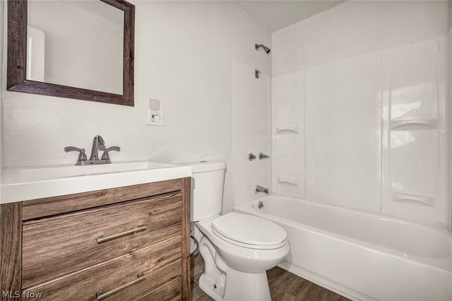 4356 E 141st Street, Cleveland, OH 44128