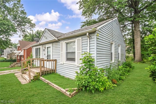 4356 E 141st Street, Cleveland, OH 44128