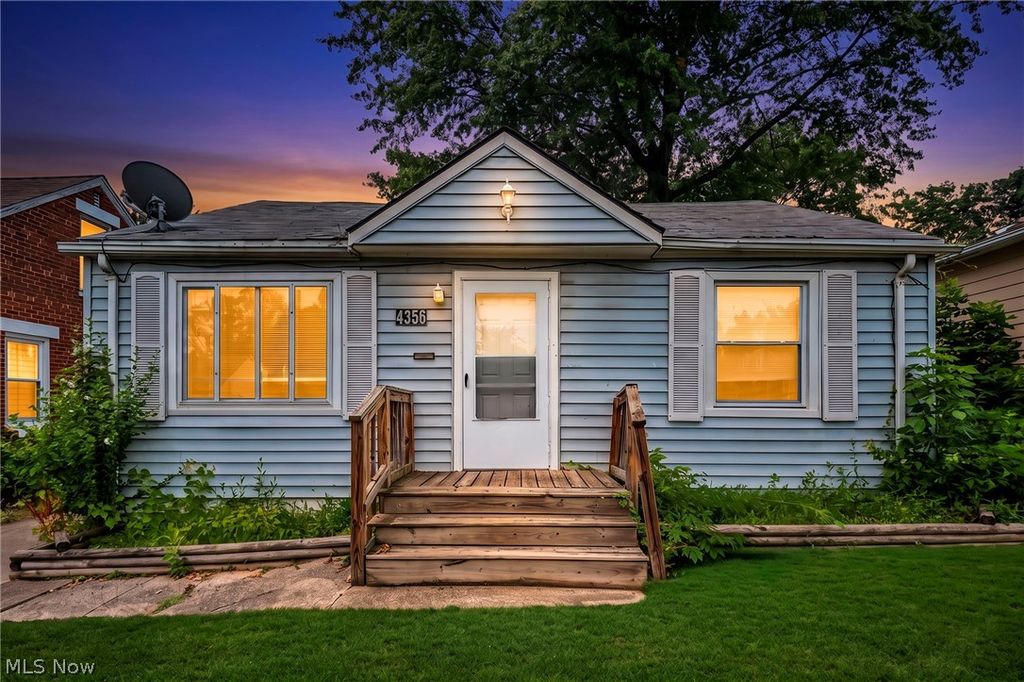 4356 E 141st Street, Cleveland, OH 44128