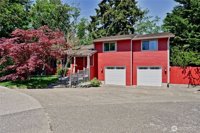 32206 7th Avenue SW, Federal Way, WA 98023
