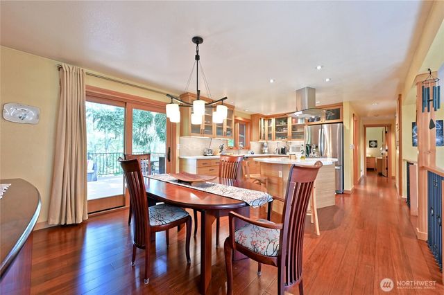 32206 7th Avenue SW, Federal Way, WA 98023