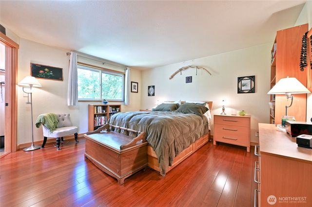 32206 7th Avenue SW, Federal Way, WA 98023