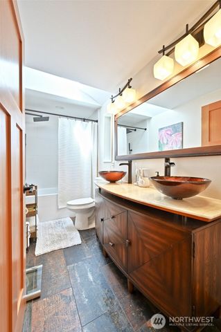 32206 7th Avenue SW, Federal Way, WA 98023