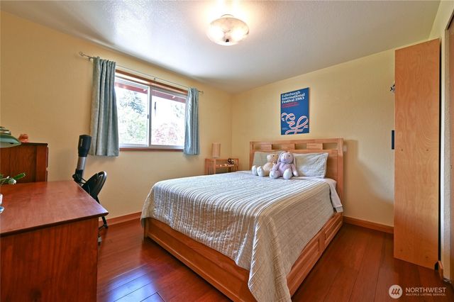 32206 7th Avenue SW, Federal Way, WA 98023