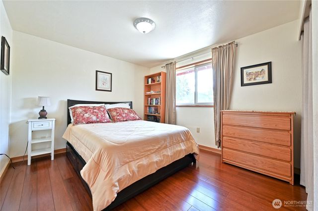 32206 7th Avenue SW, Federal Way, WA 98023