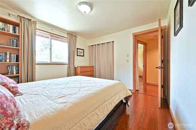 32206 7th Avenue SW, Federal Way, WA 98023