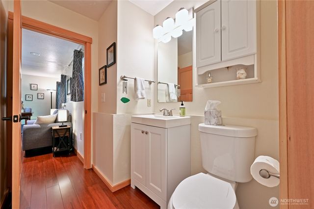 32206 7th Avenue SW, Federal Way, WA 98023