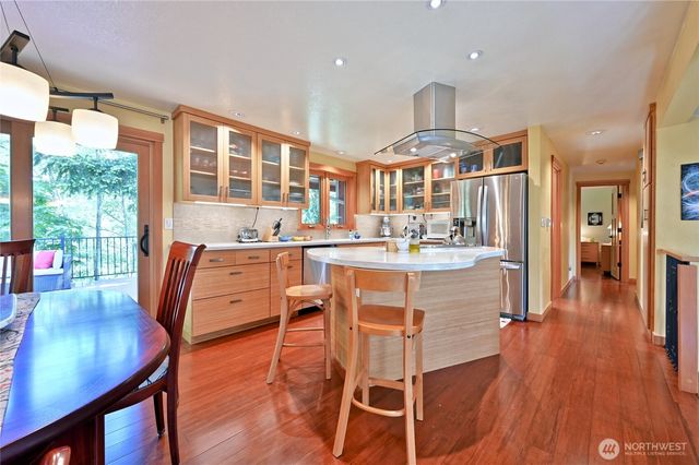 32206 7th Avenue SW, Federal Way, WA 98023