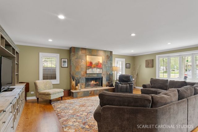 526 72nd Street, Darien, IL 60561