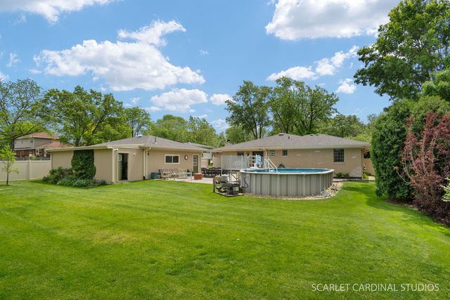 526 72nd Street, Darien, IL 60561