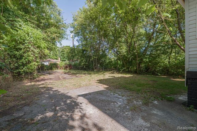 18486 Trinity Street, Detroit, MI 48219