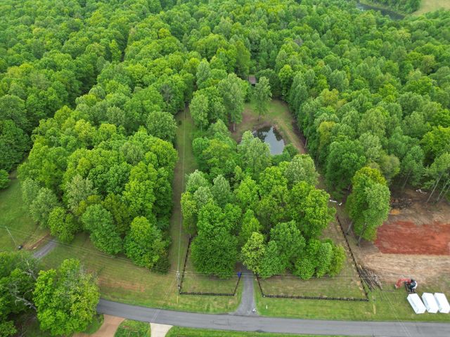 652 Northup Rd, Portland, TN 37148