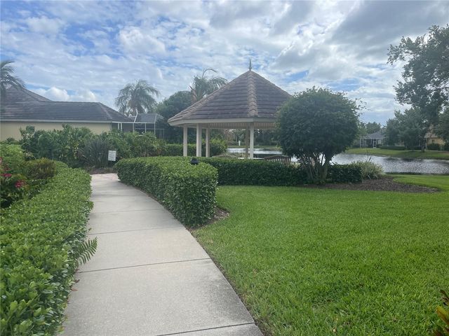8843 17TH AVENUE CIRCLE NW, Bradenton, FL 34209