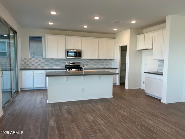 17135 W CORRINE Drive, Surprise, AZ 85388