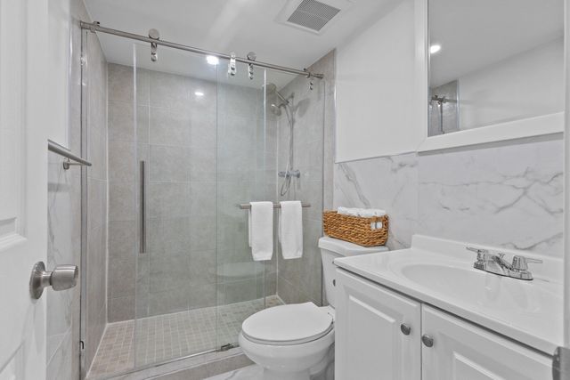 3051 S Palm Aire Drive 109, Pompano Beach, FL 33069