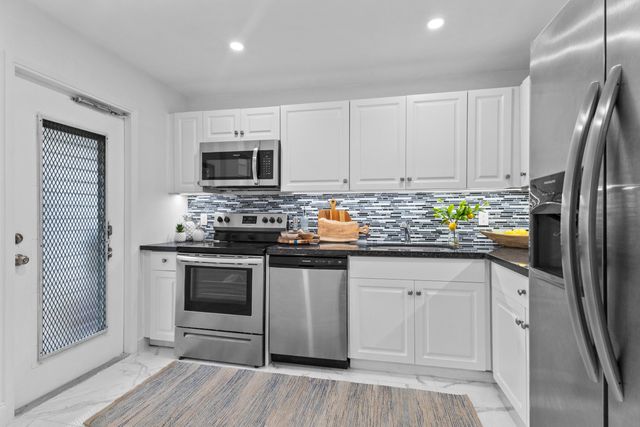 3051 S Palm Aire Drive 109, Pompano Beach, FL 33069