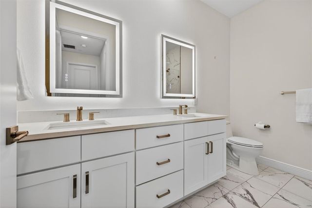 644 3RD AVENUE S 202, St Petersburg, FL 33701
