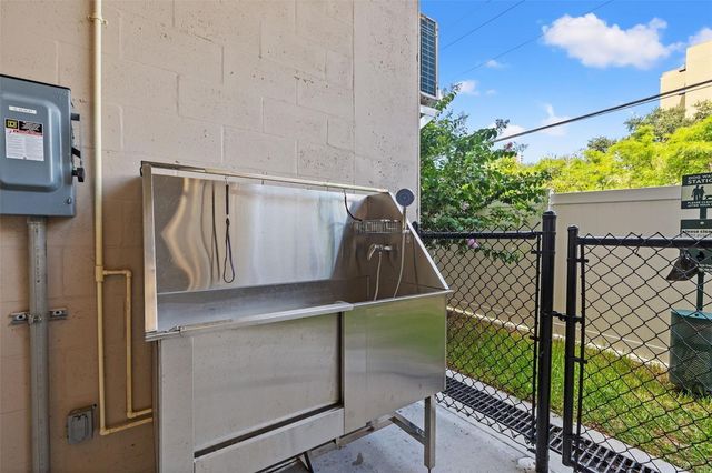 644 3RD AVENUE S 202, St Petersburg, FL 33701