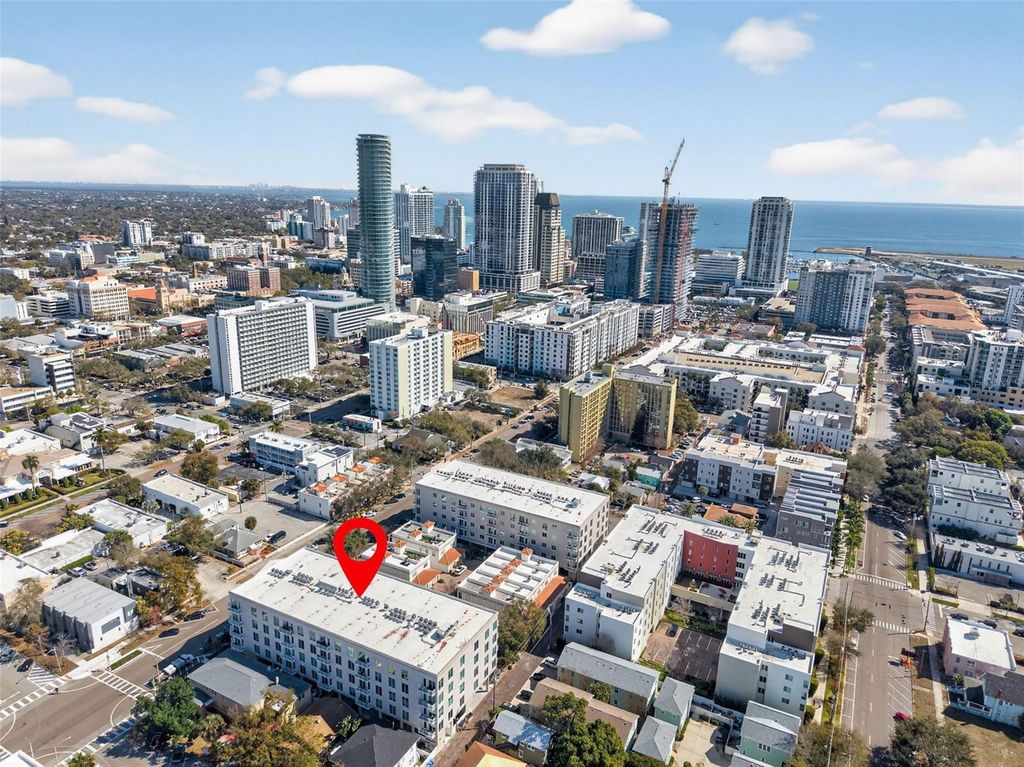 644 3RD AVENUE S 202, St Petersburg, FL 33701