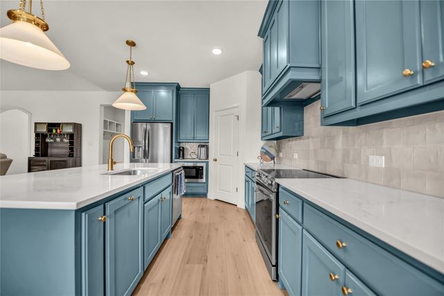 105 W Furlong, Willow Park, TX 76087