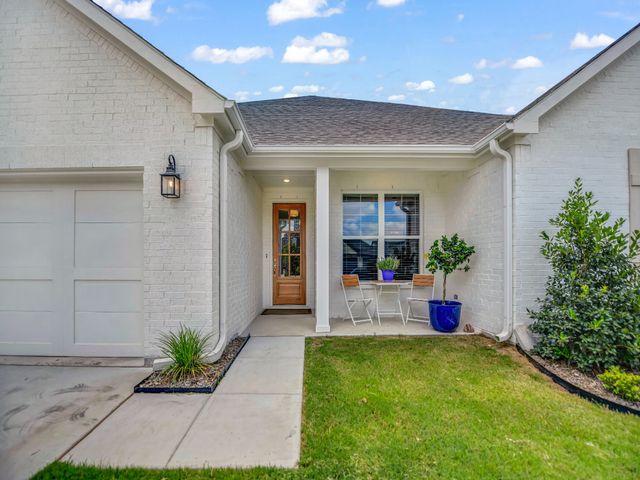 105 W Furlong, Willow Park, TX 76087