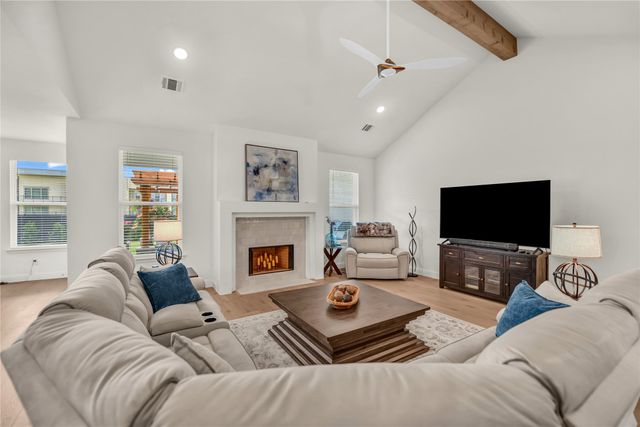 105 W Furlong, Willow Park, TX 76087
