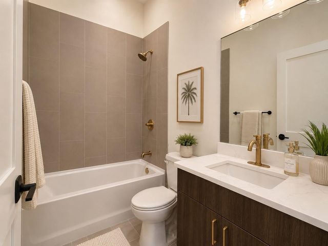 106 36th St N 1ST AVENUE N 3D, St Petersburg, FL 33713