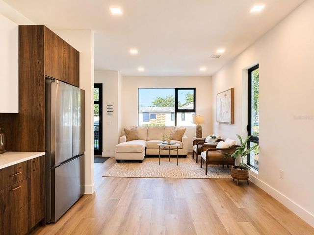 106 36th St N 1ST AVENUE N 3D, St Petersburg, FL 33713