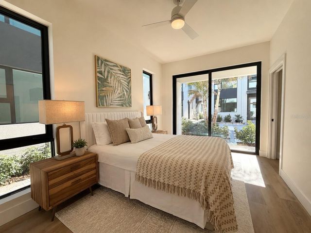 106 36th St N 1ST AVENUE N 3D, St Petersburg, FL 33713