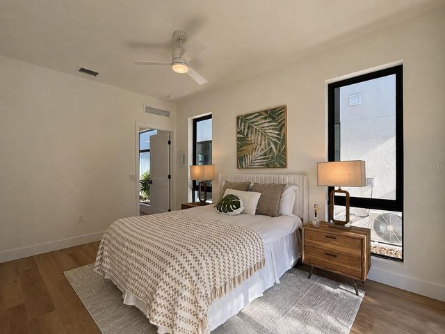 106 36th St N 1ST AVENUE N 3D, St Petersburg, FL 33713
