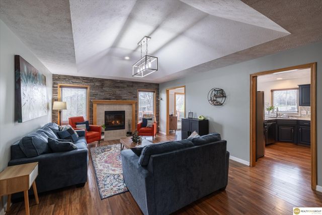 13478 Camden Avenue, Omaha, NE 68164