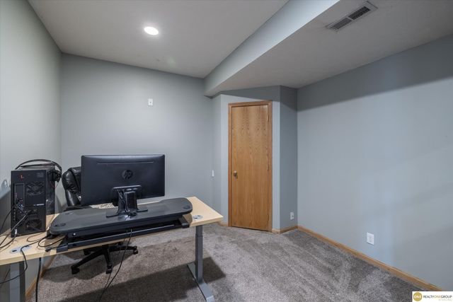 13478 Camden Avenue, Omaha, NE 68164