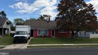 1221 CONTINENTAL RD, York, PA 17404