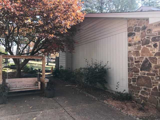 319 Snead Dr., Fairfield Bay, AR 72088