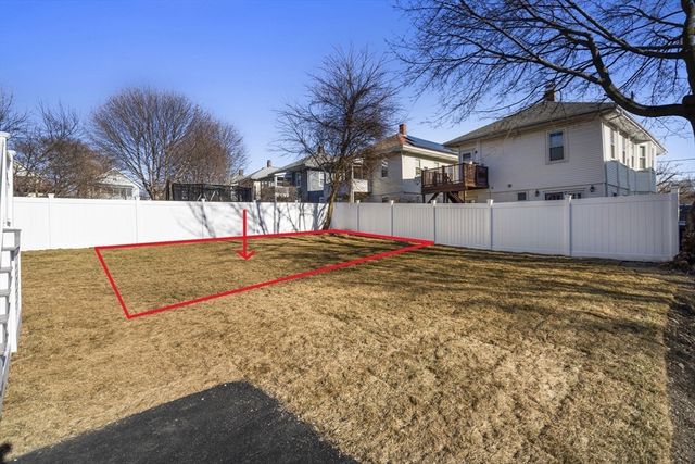 24 Morton St 1, Watertown, MA 02472