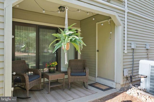 89 BRIDGEWATER DR, Marlton, NJ 08053