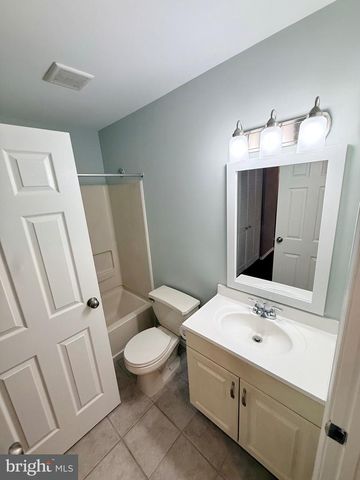 89 BRIDGEWATER DR, Marlton, NJ 08053