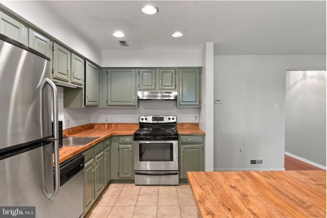 89 BRIDGEWATER DR, Marlton, NJ 08053
