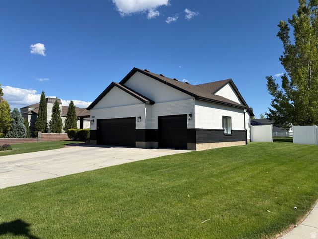 3987 W RED TAIL DR, Riverton, UT 84065
