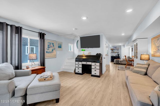 375 E Barnegat Avenue, Bayville, NJ 08721
