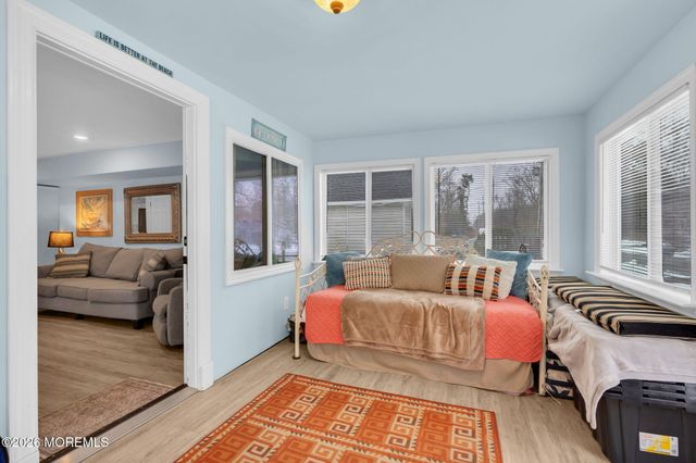 375 E Barnegat Avenue, Bayville, NJ 08721