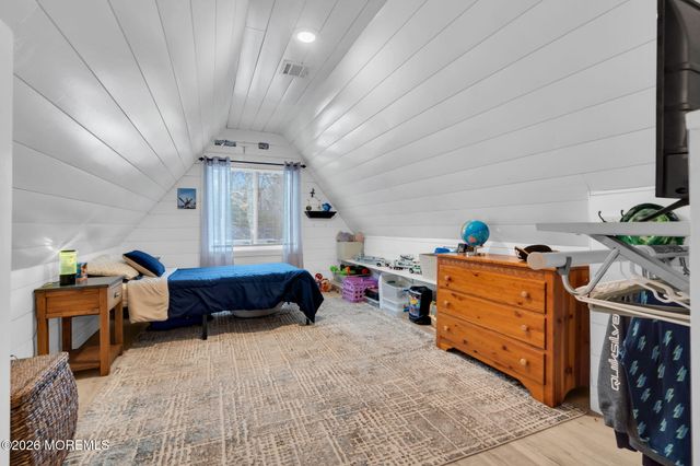 375 E Barnegat Avenue, Bayville, NJ 08721