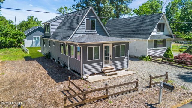 375 E Barnegat Avenue, Bayville, NJ 08721