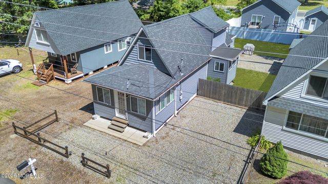 375 E Barnegat Avenue, Bayville, NJ 08721