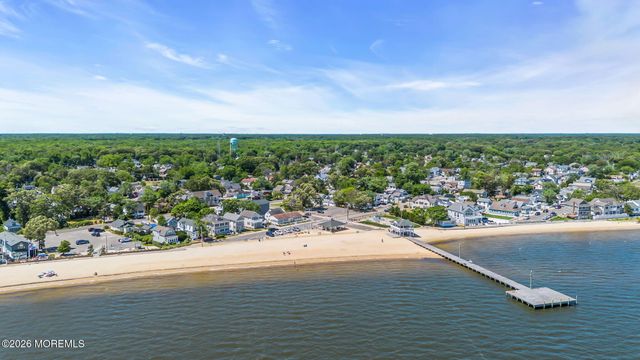375 E Barnegat Avenue, Bayville, NJ 08721