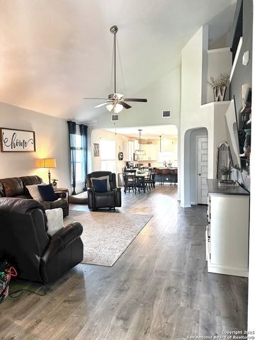 624 Able Bluff, Cibolo, TX 78108