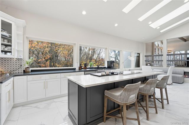 40 W View Drive, Upper Brookville, NY 11771