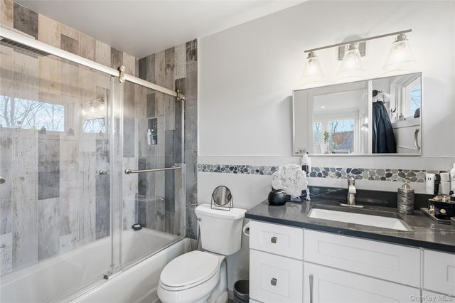 40 W View Drive, Upper Brookville, NY 11771